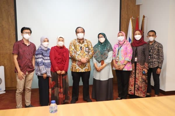 Pelajari Cara Penyimpanan Peta, Pustakawan Pusat Survei Geologi Kunjungi Perpusnas